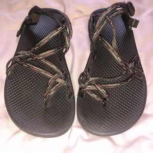 pink and brown slide on chacos